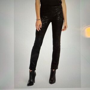 Nic + Zoe Black Embossed Wonderstretch Pant 4P
